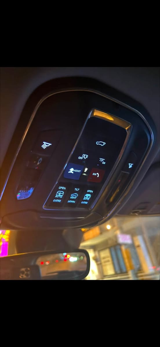 🚙 للبيع | Jeep Grand Cherokee 4xe موديل 2024

🔥 جراند شيروكي 4xe – هايبرد بلَگ إن | Plug-in Hybrid

▪️ موديل 2024
▪️ محرك 2.0L Turbo
▪️ منظومة 4xe Plug-in Hybrid
▪️ قوة وأداء عالي مع كفاءة أفضل بالوقود
▪️ دفع رباعي 4x4
▪️ ناقل حركة أوتوماتيك 8 سرعات
▪️ أوضاع قيادة متعددة
▪️ أنظمة متقدمة للسلامة ومساعدة السائق
▪️ شاشات وأنظمة ترفيه متطورة
▪️ 3 شاشات
▪️ فول مواصفات
▪️ ماشية 50 ألف ميل
▪️ نظافة 100%
▪️ رقم أربيل باسمي
▪️ مع كتاب تظليل 80%
▪️ مكان السيارة بغداد
▪️ صور الضرر مرفقة

💰 السعر: 309

🔄

📞 ***********
