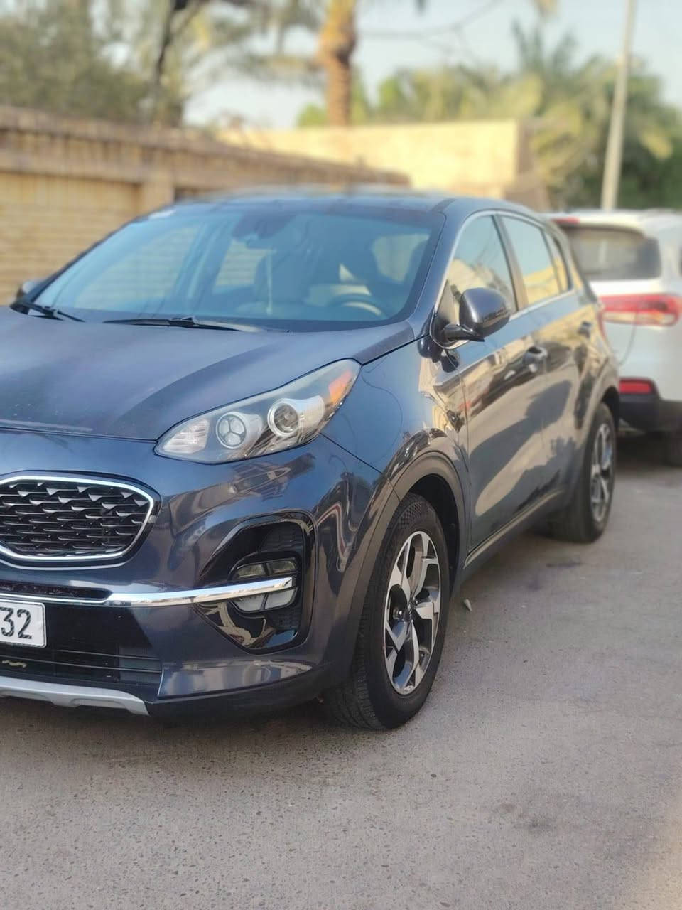 سبورتج 2020 امريكي 2400 نظيفة كلش سيارة مابيها حادث  ولا قطره صبغ فقط بنيد مبدل
رقم بغداد باسمنا قفلها 130 شراي يتصل ع رقم مكلف بالنشر***********

نص مكتوب في الصور:
- 7:54 Photos free bid history copart and iaai » Kia... 36 Kia Sportage Lx 2020 Blue 2.4L 4 vin: KNDPM3ACXL7646543 Kia Sportage Lx 2020 Blue 2.4L 4 vin: KNDPM3ACXL7646543 Final bid: $8500 Auction: Copart SOLD Lot number: 56411939 Date of sale: 23.01.2020 Year: 2020 VIN: KNDPM3ACXL7646543 Condition: Run And Drive Engine: 2.4L en.bidfax.info Mileage: 638 miles (actual)
- BidFax.info