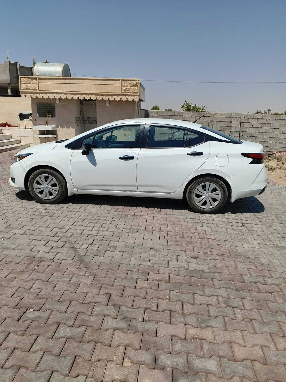 السلام عليكم
نيسان فيرسا 2024
لون ابيض
مواصفات S
سويچ
تبريد ثلج
محرك گير شرط
صدر تايرات كلو جديد شركة
السعر 125
وبيها مجال 
يرهم مقدمه زينة وبلشهر
الضرر بونيد مبدل 
 ماشيه 12 الف
منفيس بأسمي
المكان الزاب قرية اصبيح
للاستفسار الاتصال على***********
