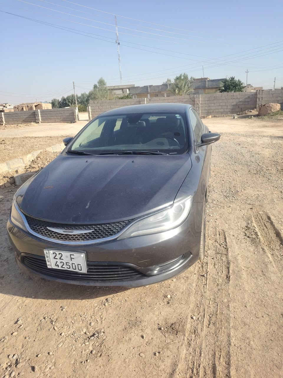 كلايسلر سي ٢٠٠ موديل ٢٠١٦ محرك ٤ سلندر  ٢٤٠٠ ماشيه ١٧٥الف كم رقم اربيل حادثها شبرين فوق قبق البانزين و الباب الخلفي عكس السائق بيه طخات بسيطه سياره كامله من كل شي ما عدا حجر البيئه  (سياره خلقه و اخلاق) 
  السعر ١٠٥ قابل للتفاوض المكان كركوك الحويجه ***********
