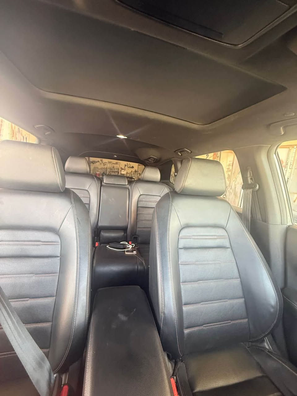 السلام عليكم 
2024 HONDA CR-V, SPORT-L
حادثها بنيد مبدل ومصبوغ 
مواصفات معروفه 
السعر 220 ورقه وبيها مجال 
اعتذر عن لمراوس فقط بيع 
صور الحادث بالمنشور ورقم الشاصي 
الاستفسار 
***********

