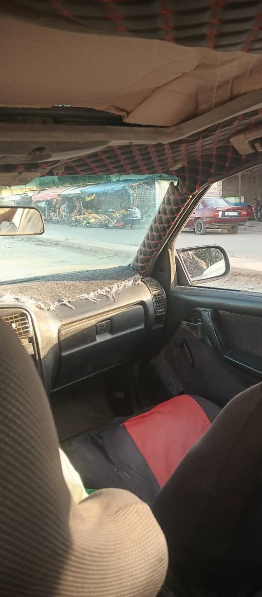 ابيها اوميكا للبيع موديل 92 مشورع وطني سنويها بعدها مخلصانه سياره ميكانيك كير كهربئيات كلها مابيها عيب محرك وكير شرط صدر حلوه مانقصها درهم ماتخلي عليها مال بيت السياره لا كن الغرظ الاحجه صحبها نزلها يبيعها فقط نغدي بدون مراوس اخوان ابد مايروس محتاج افلوس السعر 27 بلاش ماكو هيج بسوك   مكانها الحويجه رقم المبايل ***********

