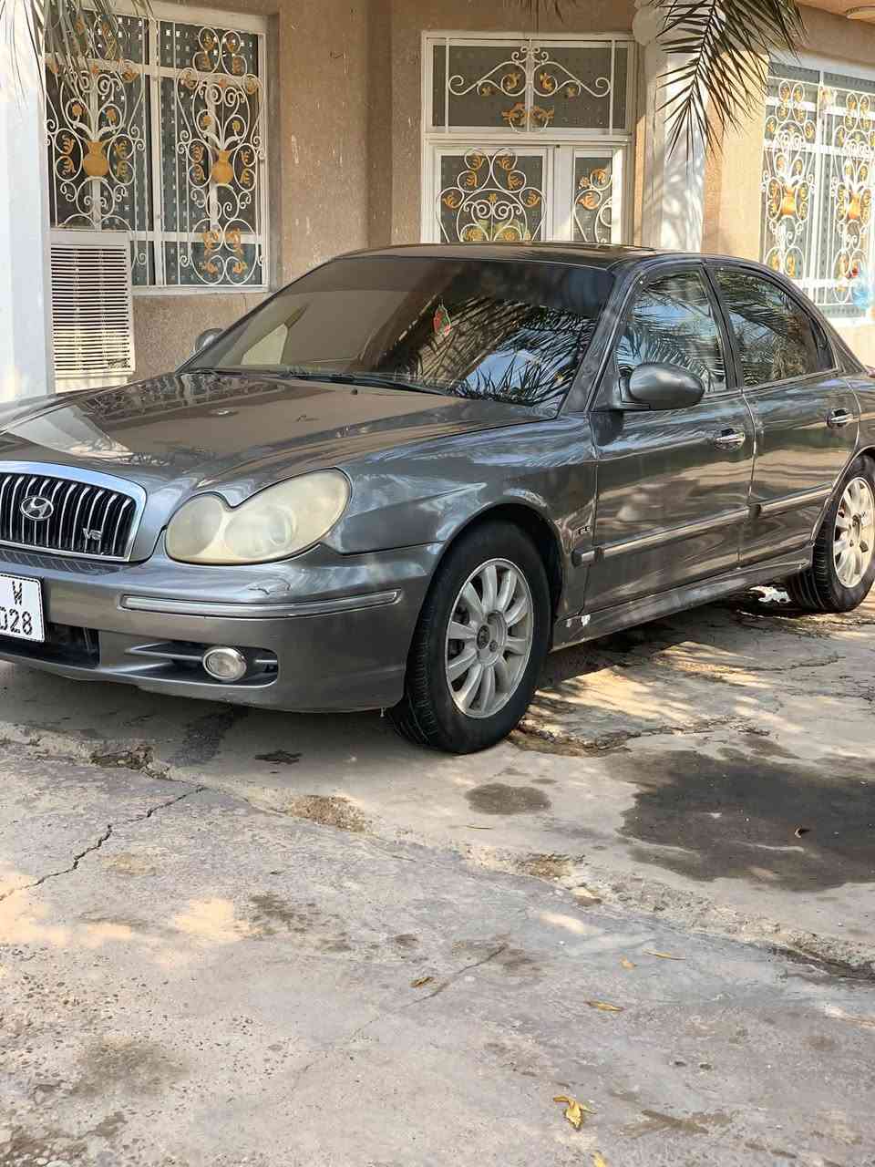 السلام عليكم سوناته موديل 2002 مكينه 6 سلندر
سياره وارد أمريكي بيه جملغ خلفي وصبغ عام جماليه فقط كير حداديه تخم تاير جديد تبريد ثلج سنويه وارقم جديده لل 31 بسمي 
سياره للبيع فقط سعر 55 وبيه مجال العنوان حله سياحي شراي يتصل ***********
