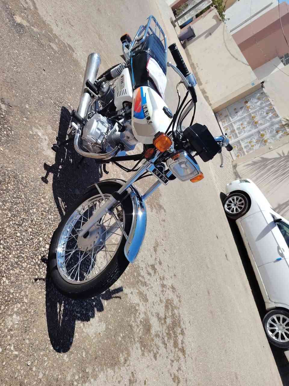 سلام عليكم  دراجه اربعه. كير. أوراق سكنر موديل 25 أوراق كامله  شلعه ومعدل دك هندر. وتروح  مال جناي ما. مفتوحه وين ما يعجبك افحص كلشي شغال لايت بك لايت أشاير . وره كدام كايزه بس ضب براغي لان راخيات. شوي سعره خاص *********** رقمي
