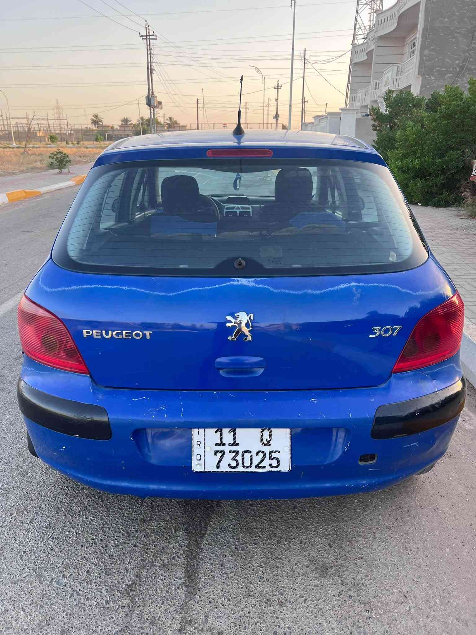 السلام عليكم 
بيجو 307 موديل 2005 رقم بغداد انكليزي سنويه وهزه وارقام كلهه جديده سنويه لل2031 شرط تحويل ثاني يوم  
تخم تاير اخو الجديد ويل كب بلادي
 صدر خلفي وامامي كله جديد 
شاشه كامره حساسات خلفية سنتر لوك 
كير محرك مكفولات شرط  
تبريد ثلج ثلج 🥶 تدفئه نار 
دشبولها شخط مابي
باتري جديد 
كهربائياتها كلها شغالة مابيها شي ما يشتغل 
السيارة شرط اي چطل مابيها 
💐 السعر 42 وبيها مجال بسيط 
 السياره بيها قطعه كلير بس شرط بدون ضربه او دواخل 

للاتصال علرقم
***********
