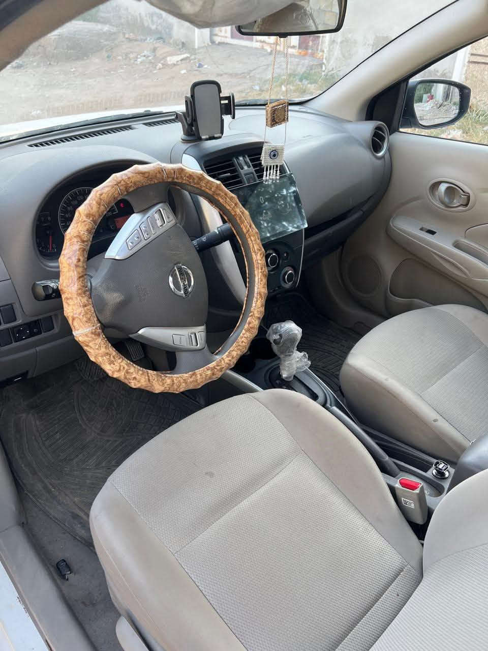 سيارة نيسان سني موديل ٢٥ كفاله عامه رقم أربيل سعره ١٢٢ بيه مجال قليل ***********
