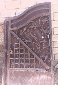باب حديد • مستعمل • خانة وحدة