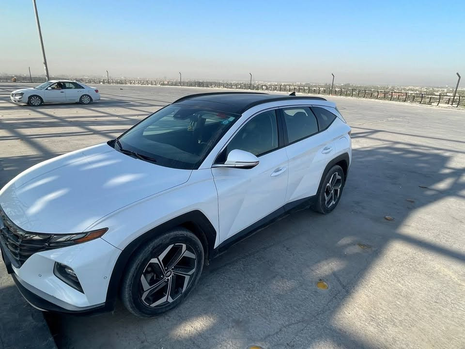 🚘 هيونداي توسان 2022 Limited
• وارد أمريكي حادثه موضح بالصور بدون تبديل وبدون صبغ ، وبدون لغود او شواصي ، بيه ذني بالبنيد والباب مال امريكا ما مصلحات بشكل جيد والجنطة ايضاً بسيطات
• Limited — أعلى فئة
• دفع أمامي FWD
• محرك 2.5 لتر، 4 سلندر
• گير أوتوماتيك دگم
• مقاعد جلد
• تبريد وتسخين مقاعد
• فتحة بانوراما
• شاشـة كبيرة ومواصفات Limited كاملة
• كاميرات  360ْ وحساسات أمامية وخلفية ورادار امامي وخلفي ونقط عمياء
سماعات Bose
• شحن لاسلكي
• ويل 19
. قيادة شبه ذاتيه ع الطرق المخططة مع مثبت سرعه تفاعلي 
 . ماشيه ٦٥ الف كيلو 
• السيارة مرتبة ونظيفة وبعد بيه هواي مواصفات
رقم الشاصي : 5NMJE3AE3NH102546
📍 الموقع: بابل ، الحلة
💰 السعر: 177 ورقه وبيه مجال
📞 للاستفسار: ***********
