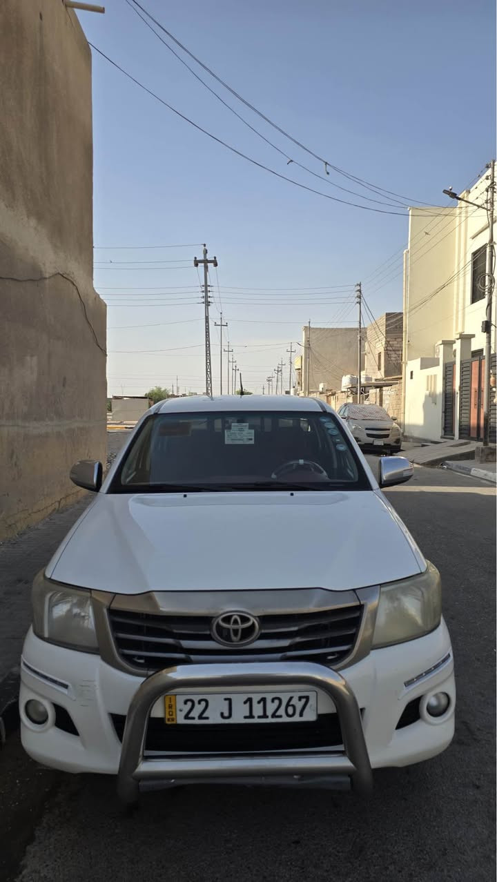 بيكب فلاونزه سيد نهرو شاصي ١٩ مكفوله من الصبغ والتبديل والضربه بيها فقط بارد ماشيه ١٩٥ رقم أربيل سنويه تنتهي ٢٠٣٠ تخم تاير برجستون سياره حلوه وماناقصها شي 
رقم الهاتف 
***********11 البصرة, العراق
