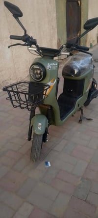 R10 • موديل 25 • بطاريات جيده