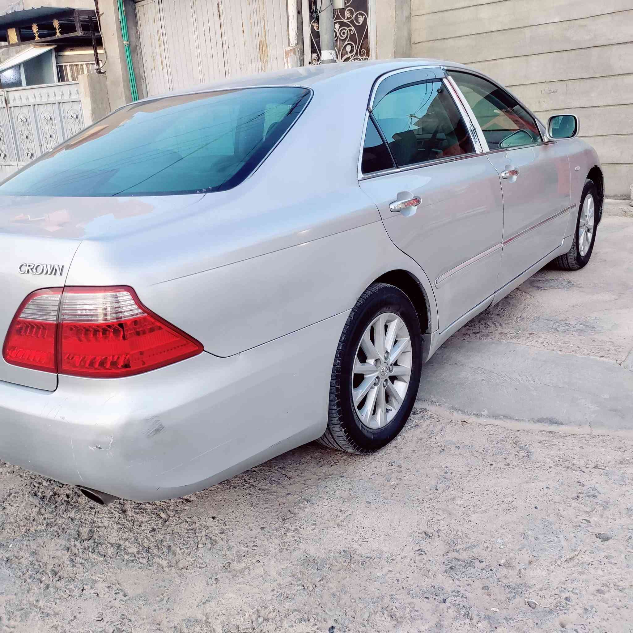 شاهینە.2007.بڕاوە

180گەورەبەبچوک 

کۆدوبارکۆد

سوچە وکویرە

سەقف وکەڤەری بەشەرت

***********.کەلار
