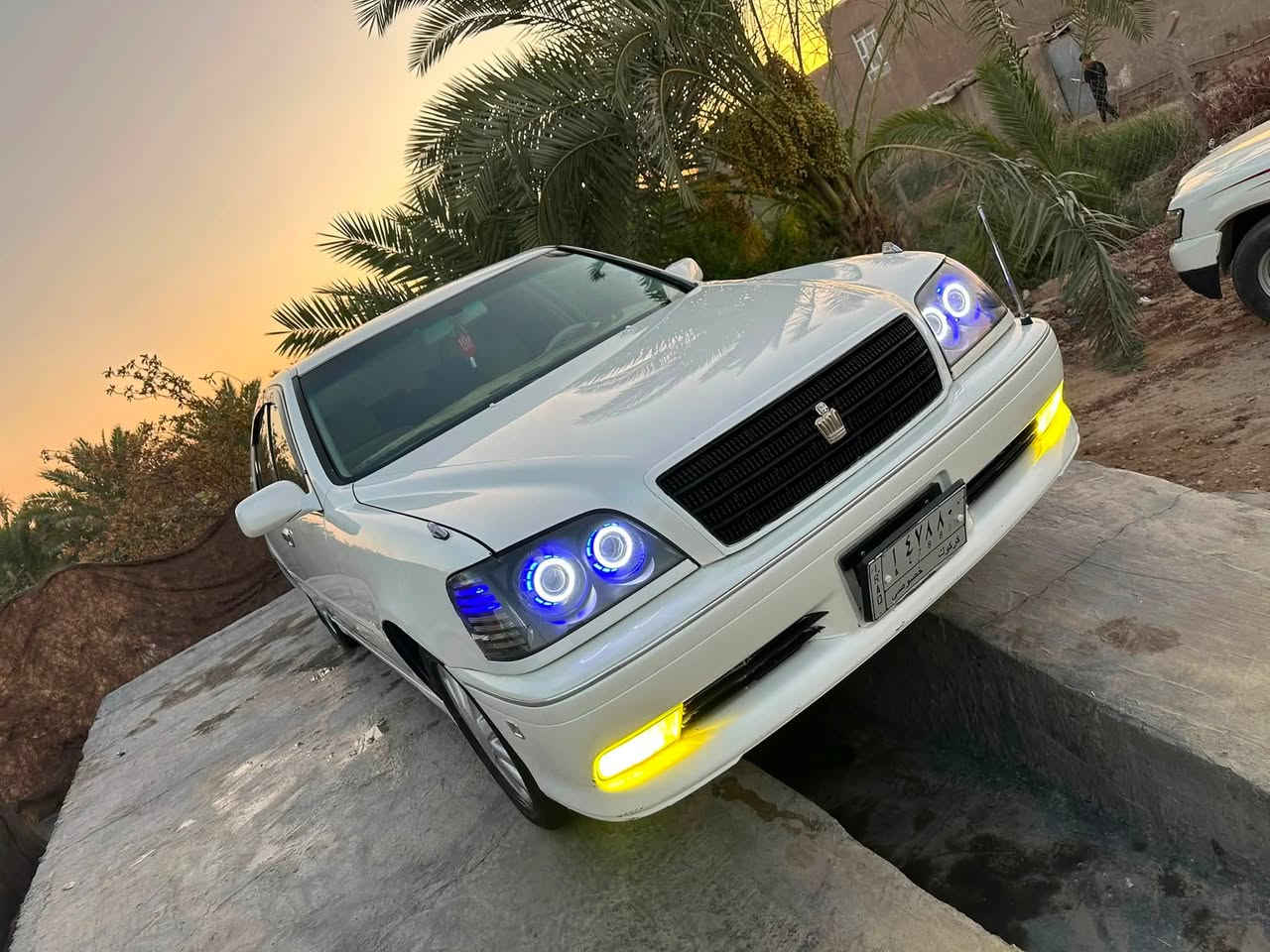 سلام عليكم
للبيع ملكة كراون   صدفيه رقم كركوك مدفوع الكمرك باقيه عل رقم كفاله عامه كص وضربه وصوليات

اصل كرستال شاصي ((75))

مواصفات 

٣ دكم 
بردة خليفة
شاشه  كرستال 
استيرن كهرباء   
كشنات كهرباء 
امرايات اوتو 
جامات اوتو 
محرك دي فور كبير 
ويل ياباني اصلي 
تحوير نجف دشبول امارات درجه اولى سياره جاهزه مكينه كير حداديه تبريد ماعيز برغي 

مكفولة  بيع  ومراوس ياباني سعر ١١٣وبيه مجال 

اي استفسار اتصال برقم *********** 📞.

