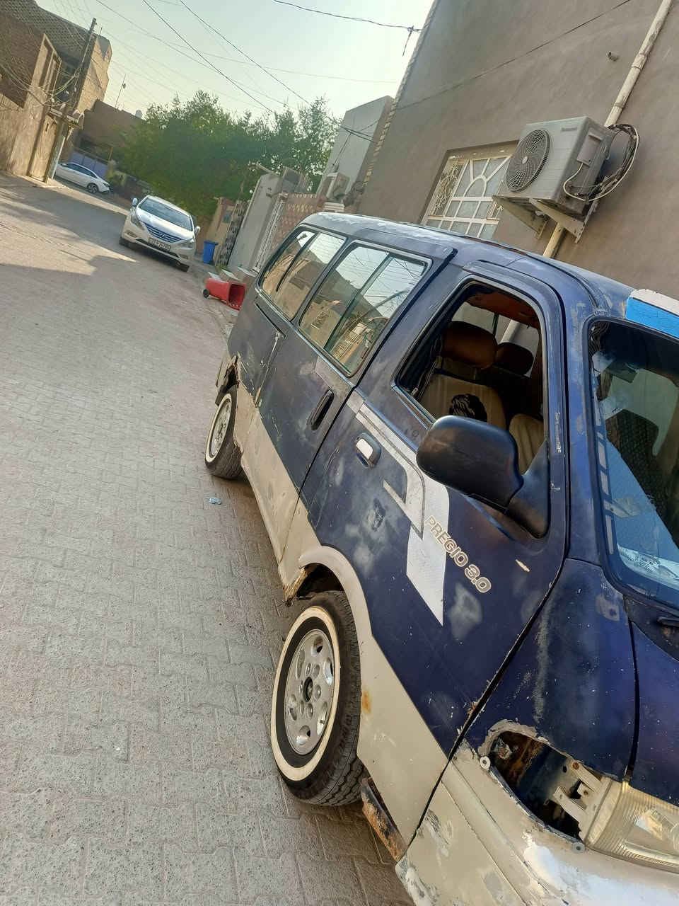 سلام عليكم من رخصت الادمن كيا بريجو موديل 1997 رقم بغداد مداور رقم الدولي الجديد سنوية لل 2031 مصفرة هيئة وغرامات 
كير ومحرك واكسل جديد لا تنقيص ولا تبخير السيارة جاهزة تخم تاير جديد ابو الخطة ودوشمة جديدة بجيس مااناقصة اي شي خطها كوفة ميسان 

السعر 47 وبي مجال بسيط كلش العنوان النجف الاشرف للاستفسار *********** واتساب وخط مفتوح
