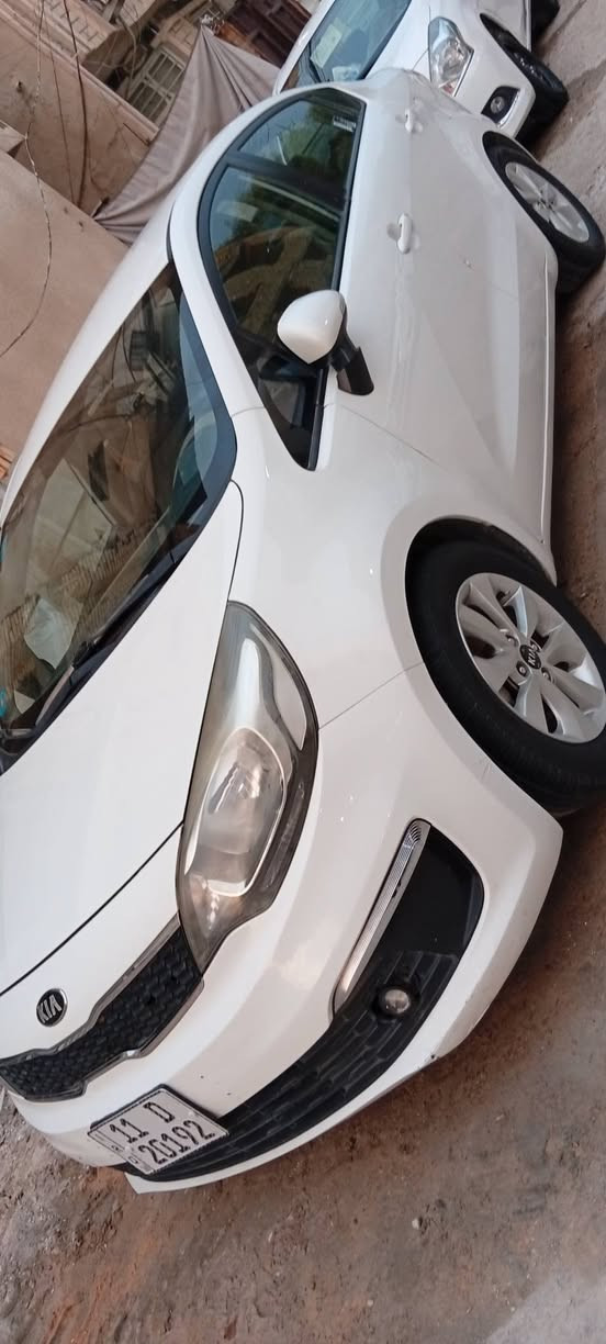سلام عليكم شباب KiA Rio 2016 ماشيه 91 كيلو سياره جديده كلش مفوله كلتله ماعدا تبديل جاملغ امامي بدون اي داخل كير محرك تبريد ثلج مامفتوح برغي بيه مكاني بغداد هزه وارقام وسنويه جدد بسميالعامريه السعر 98 وبيه مجال بسيط  مكاني بغداد العامريه
