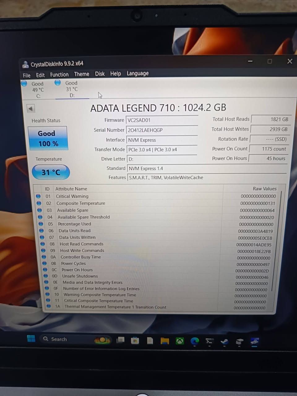 NVMe ssd 1tera ADATA
هيلث 100 
للبيع السعر 145 الف
رقمي ***********

نص مكتوب في الصور:
- CrystalDiskInfo 9.9.2 x64 File Edit Function Theme Disk Help Language Good 49 C C: Good 31 C D: ADATA LEGEND 710 : 1024.2 GB Health Status Good 100 % Temperature 31 C Firmware VC2SAD01 Serial Number 2O412LAEHQGP Interface NVM Express Transfer Mode PCIe 3.0 x4 | PCIe 3.0 x4 Drive Letter D: Standard NVM Express 1.4 Features S.M.A.R.T., TRIM, VolatileWriteCache Total Host Reads 1821 GB Total Host Writes 2939 GB Rotation Rate ---- (SSD) Power On Count 1175 count Power On Hours 45 hours ID Attribute Name Raw Values 01 Critical Warning 000000000000 02 Composite Temperature 000000000131 03 Available Spare 000000000064 04 Available Spare Threshold 000000000020 05 Percentage Used 000000000000 06 Data Units Read 00000003A4819 07 Data Units Written 00000005E0CE8 08 Host Read Commands 00000014ADE95 09 Host Write Commands 00000018E22FB 0A Controller Busy Time 000000000000 0B Power Cycles 000000000497 0C Power On Hours 00000000002D OD Unsafe Shutdowns 000000000046 OE Media and Data Integrity Errors 000000000000 OF Number of Error Information Log Entries 000000000000 10 Warning Composite Temperature Time 000000000000 11 Critical Composite Temperature Time 000000000000 1A Thermal Management Temperature 1 Transition Count 000000000000 Search