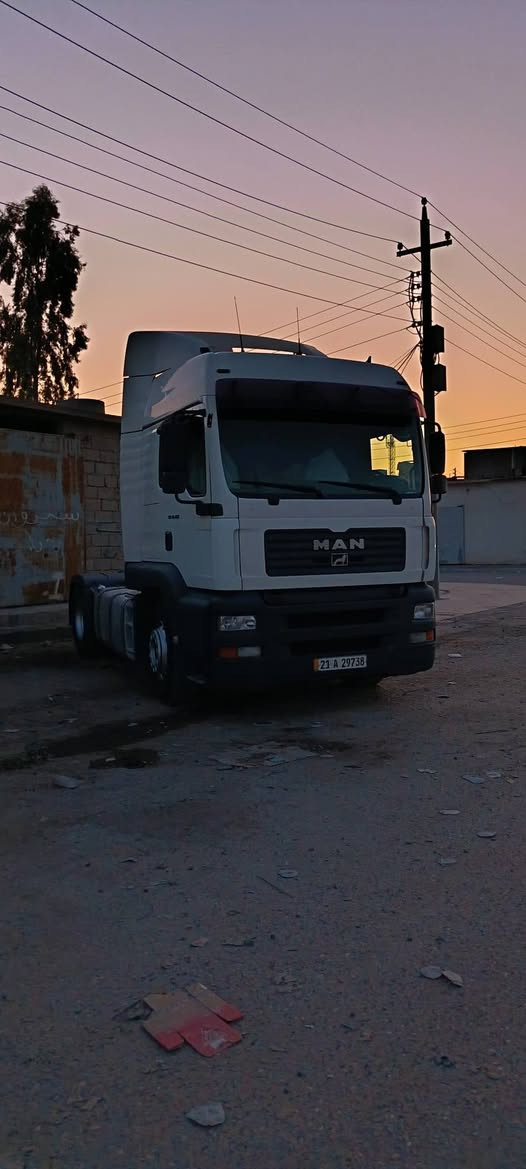 مان مؤديل ٢٠٠٧ ريتايدر هاف محرك ٤٦٠ تنكر تاك تاير جاهز
***********
