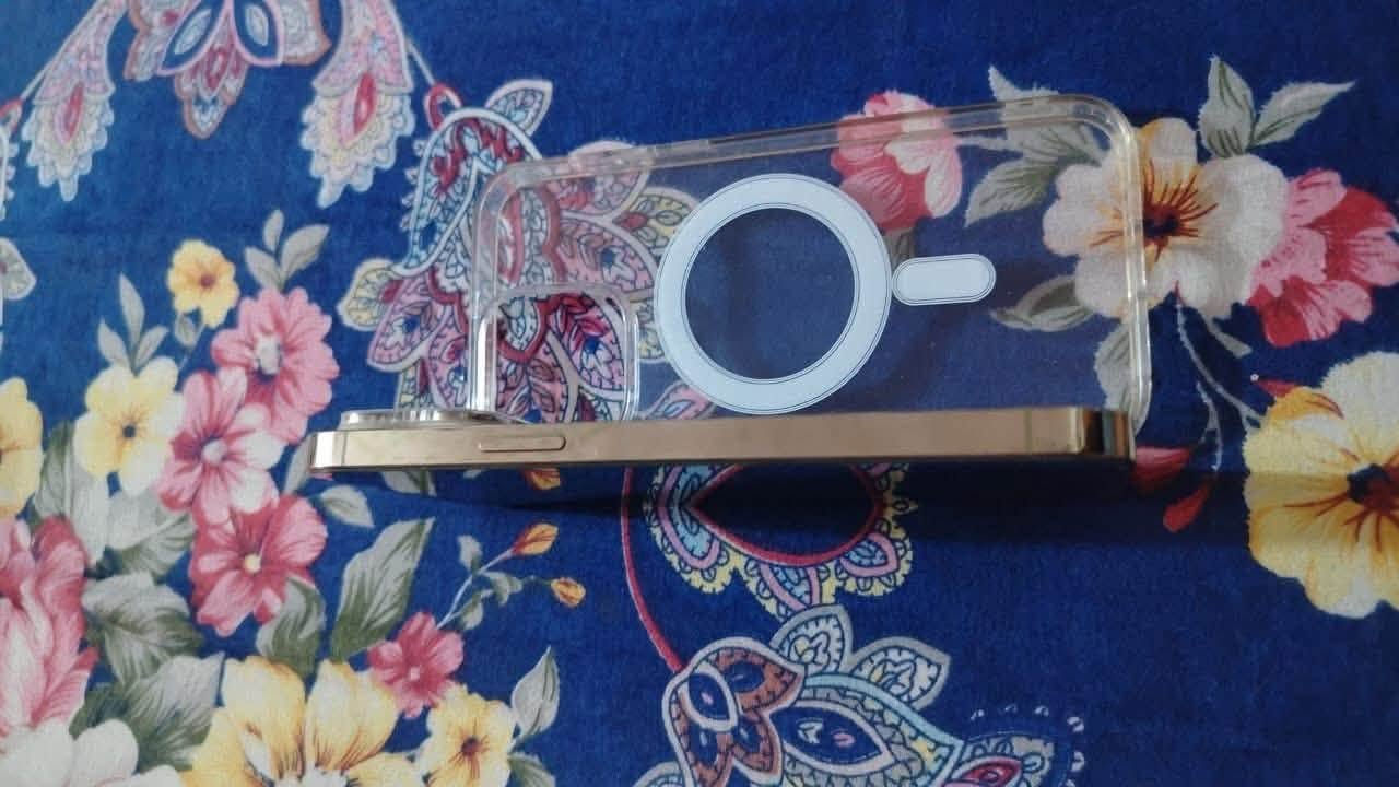 ايفون 14 برو ماكس جهاز مبدله شاشه شرط لفحص إذا مو اصليه جاهز بلاش تاخذه ولبطاريه هم شرط لفحص أصليه باقي كله شغال جديد شحن شرط يومين  بغداد مشتل سعر 550رقم***********
