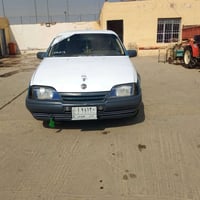 موتور ٢٠٠٠ • جير عادي • تواير جديدة