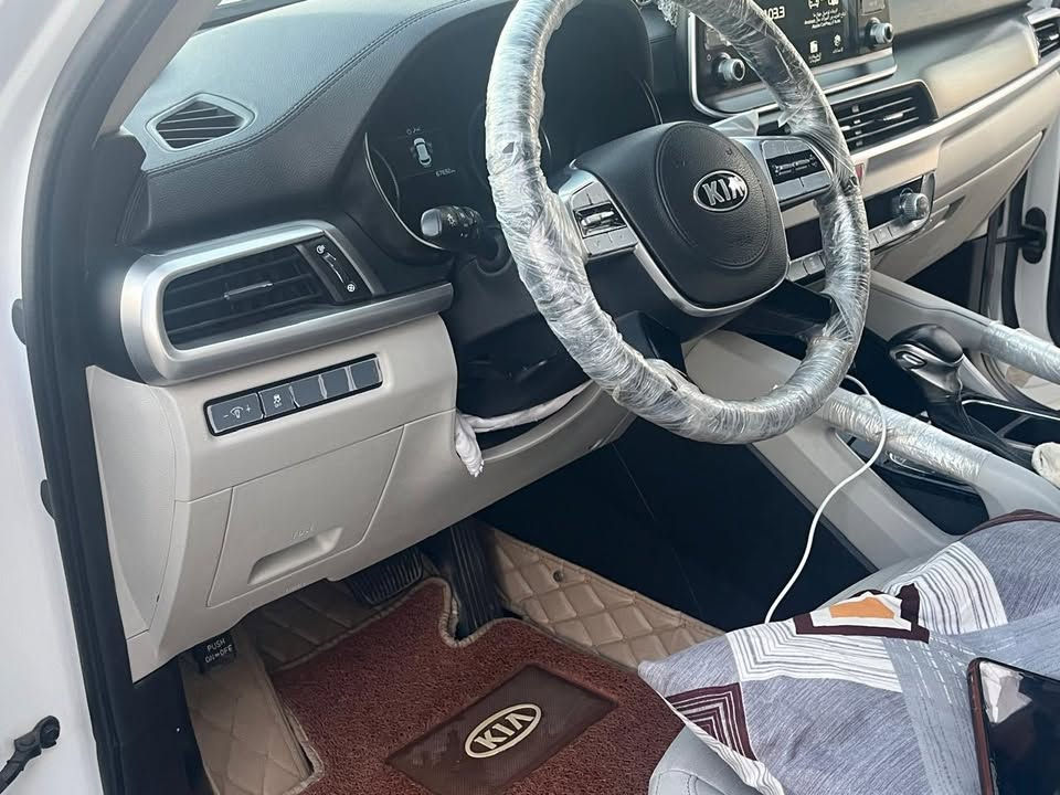 تولي رايد خليجي
مديل 2020. 

رقم بغداد 

ماشيه 70 الف تحويل مباشر 

سياره جديده 

مواصفات جام اوتو 

فور ويل بصمت تشغيل حساسات مخارج يو اس بي سياره جاهزه من كلشي ما مبدل بيه برغي كله على وضع شركه سعر 255 بيه مجال حك الجيه 

***********@
