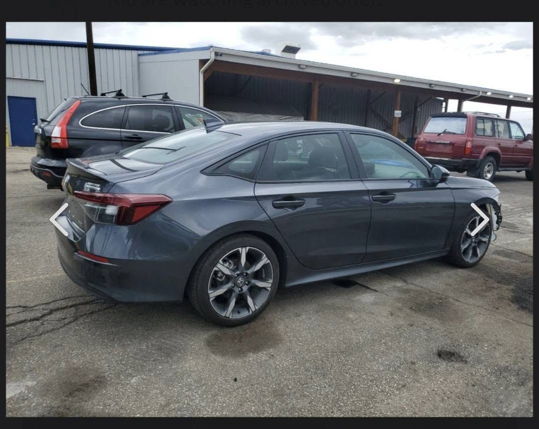 هوندا سيفيك سبورت تورينج (Sport Touring) 2025- الفئة الأعلى والمزيج المثالي بين الأداء الرياضي والفخامة المتكاملة
هوندا سيفيك سبورت تورينج (Sport Touring) 2025- الفئة الأعلى والمزيج المثالي بين الأداء الرياضي والفخامة المتكاملة.
أبرز المواصفات:
• التصميم: مظهر رياضي عصري وإضاءة LED كاملة.
• المقصورة: مقاعد جلدية فاخرة مع نظام تدفئة، وشاشة عرض كبيرة تدعم Apple CarPlay و Android Auto لاسلكياً.
• النظام الصوتي: نظام Bose المتميز لتجربة صوتية نقية جداً.
• الأمان: مجهزة بكافة أنظمة الاستشعار (Honda Sensing) للحماية والمساعدة في القيادة.
• الأداء: محرك قوي واقتصادي في استهلاك الوقود وهايبرد بنفس الوقت، مع تجربة قيادة سلسة وهادئة (2000) cc .
الحادث : باريد اصبع بالبنيد وتبديل دعامية امامية وبيه شخطين بكد الاصبع في الباب الخلفي فقط .
الايرباگ دركة : تبديل سستم كامل في الاردن . يعني الايرباك يشتغل ويطگ وليس تبديل مقاومة لغرض اطفاء الاشارة.
المسافة المقطوعة: [١٣ الف] كم فقط.
صور الحادث : مرفقة
📍 الموقع: [بغداد]
📞 للتواصل والاستفسار: [*********** ] متوفر واتس اب

هوندا سيفيك سبورت تورينج (Sport Touring) 2025- الفئة الأعلى والمزيج المثالي بين الأداء الرياضي والفخامة المتكاملة

