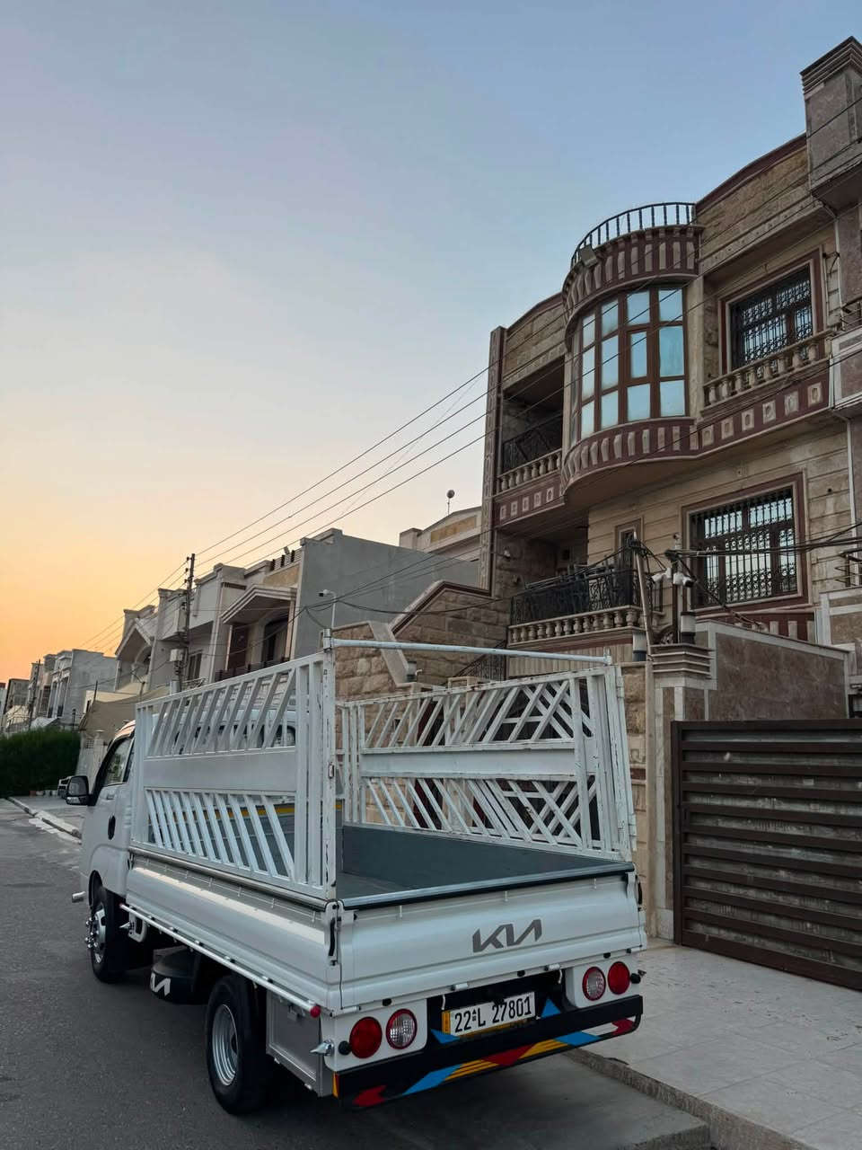 کیا 4000 مۆدێل 2025 عادی هیچی نییە  23,000 ڕۆیشتیە لێدرانی هیچ نییە ڕەقەم هەولێرە 
نرخی : 235$ وەرەقە و مەجالێکی برایانە
ڕەقەم تەلەفۆن :***********
