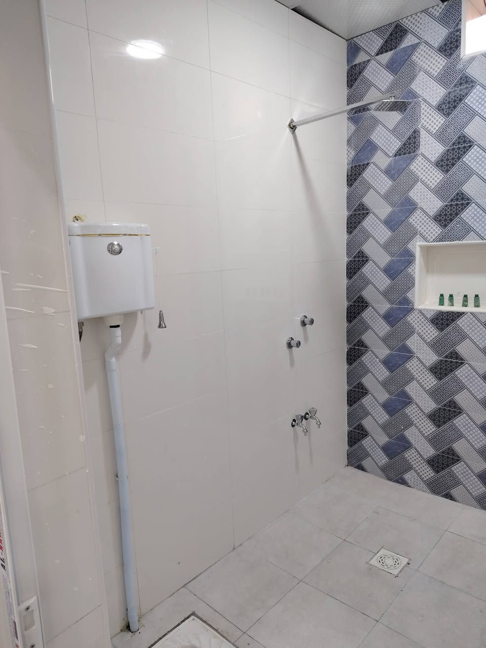 بيت نزله الثالثه السكان الصناعي بيت يتكون من غرفتين وصاله وديوانيه صحيات داخليه وجارجيه
بيت نزله الثالثه السكان الصناعي بيت يتكون من غرفتين وصاله وديوانيه صحيات داخليه وجارجيه 
المساحه125قرب أسواق بغداد
الاستفسار ***********
