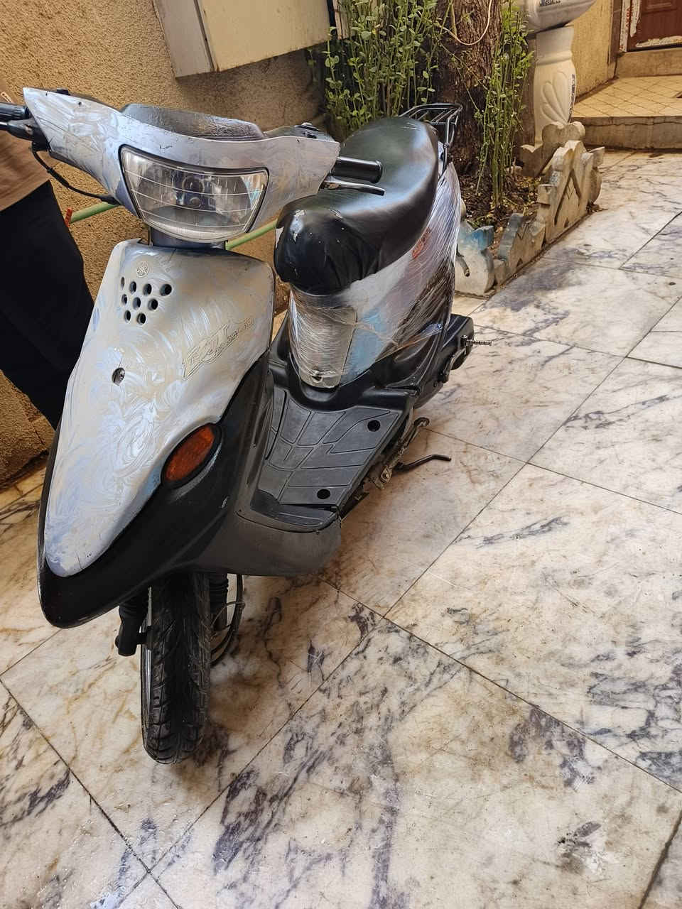 دراجه  تسعه زروف ياباني كلشي شغال سلف وهندر شغال مابيها أي نقص كهربائيات شغاله لايت اسطب شغال محرك ناعم  نضافه 100%سعر 350وبيها مجال للشراي. ... رقمي *********** متواجد واتساب..
