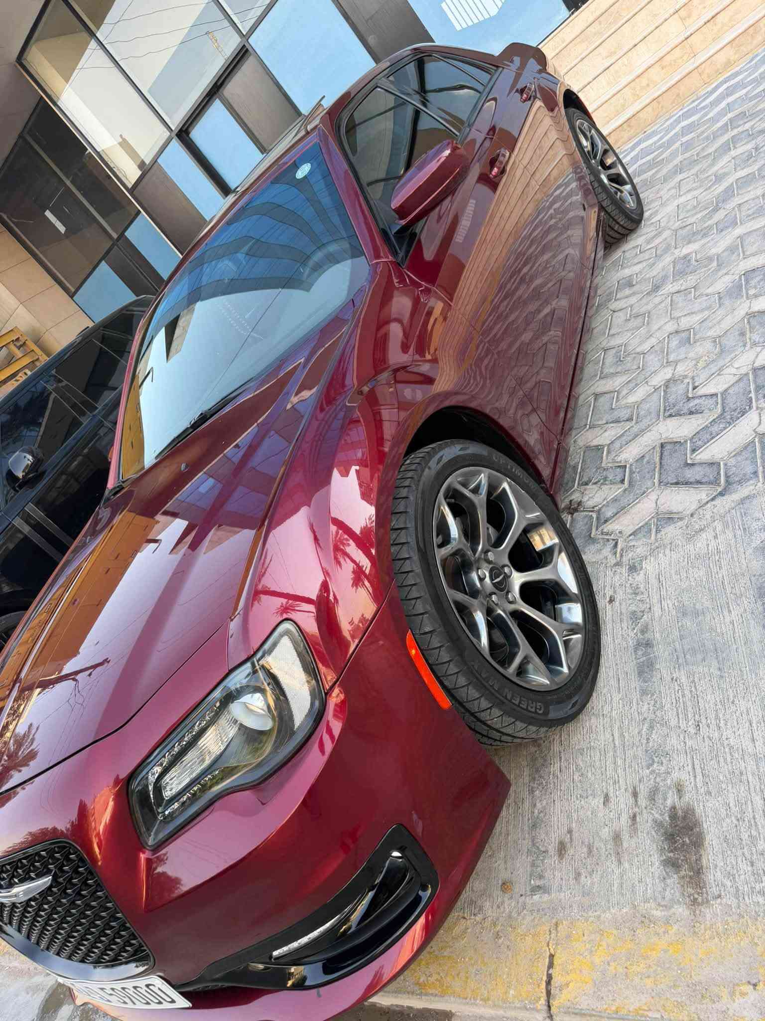 كرايسلر 300فئه S 2018
بانوراما مواصفات معروفه 

ماشيه 115كم

داخله كلين صار بيهه چاملغ امامي جهة السائق مبدل اصلي نفس اللون أثر طخه 

مع بارد كد شبر بهلال الچاملغ وطخه بسيطه ب باب خلفيه ع وضعهه 

بدون اي نقص جاهزه من كلشي حلوه ونضيفه 

رقم اربيل مميز 

باج تضليل بيهه 80% من مرور اربيل 

مدة سنه 

مكاني بغداد  /  كراده 
السعر 
255$ورقه  

***********
