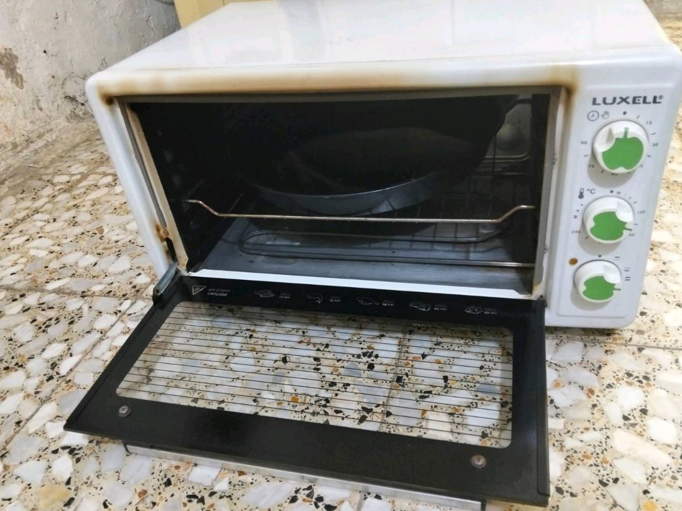 سلام عليكم ثنين جرابي الوحدة ب ٢٠ واوفن ب ٣٥ وقنفه ب ٤٠ مكاني بغداد شعب حي اور