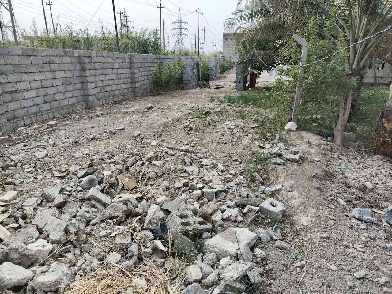 قطعة أرض • تجاري • على شارع