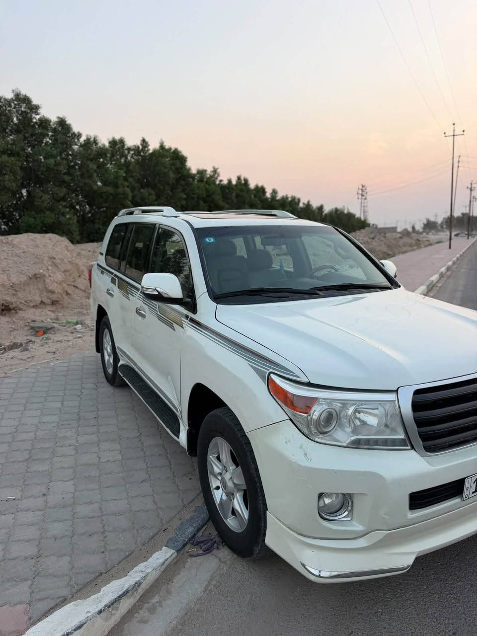 لاندكروز VXR • ٢٠١٠ • رقم بصرة تحويل