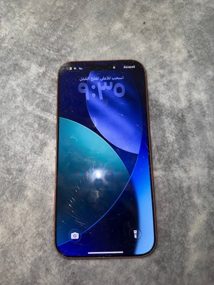 (iPhone 17 Pro Max) ايفون ١٧ برو ماكس
• الذاكرة: 256 جيجابايت (نسخة الشرق الأوسط).
• البطارية: 99% (عدد الدورات 120 دورة فقط).
• النظافة: الظهر زيرو بدون أي شخط. الاستخدام أقل من 7 أشهر.
 الجهاز تعرض لسقوط مني بحادث ، الشاصي فيه آثار ضربات موضحة بالصور والفيديو ، اي كفر تخليه تختفي الآثار تماما .
• الشاشة واللمس أصليين ما بيهم آي ضرر %100
وشغالين بشكل ممتاز جداً، تحتاج فقط تبديل زجاج خارجي (باغة) تكلف حدود 150 ألف.

يجي وية الجهاز
 الكارتونة الأصلية + كيبل الشحن الأصلي.
 4 كفرات متنوعات وحلوات .
 حماية شاشة قوية مقاومة للكسر (من صدف
ستور) معروفة هاي الشاشة وقوتها 
 مسكة ظهر جلد مبطنة مغناطيسية.
السعر: 1,400,000 دينار عراقي (وبيه مجال بسيط جدا).

المكان: بغداد.

اي سؤال او استفسار عندك ، علق وراح اجاوبك

وهذا رقمي ***********
