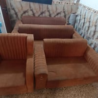 تخم نضيف للبيع 9 مقاعد مكاني بشمري وهاذ رقمي 07869722840