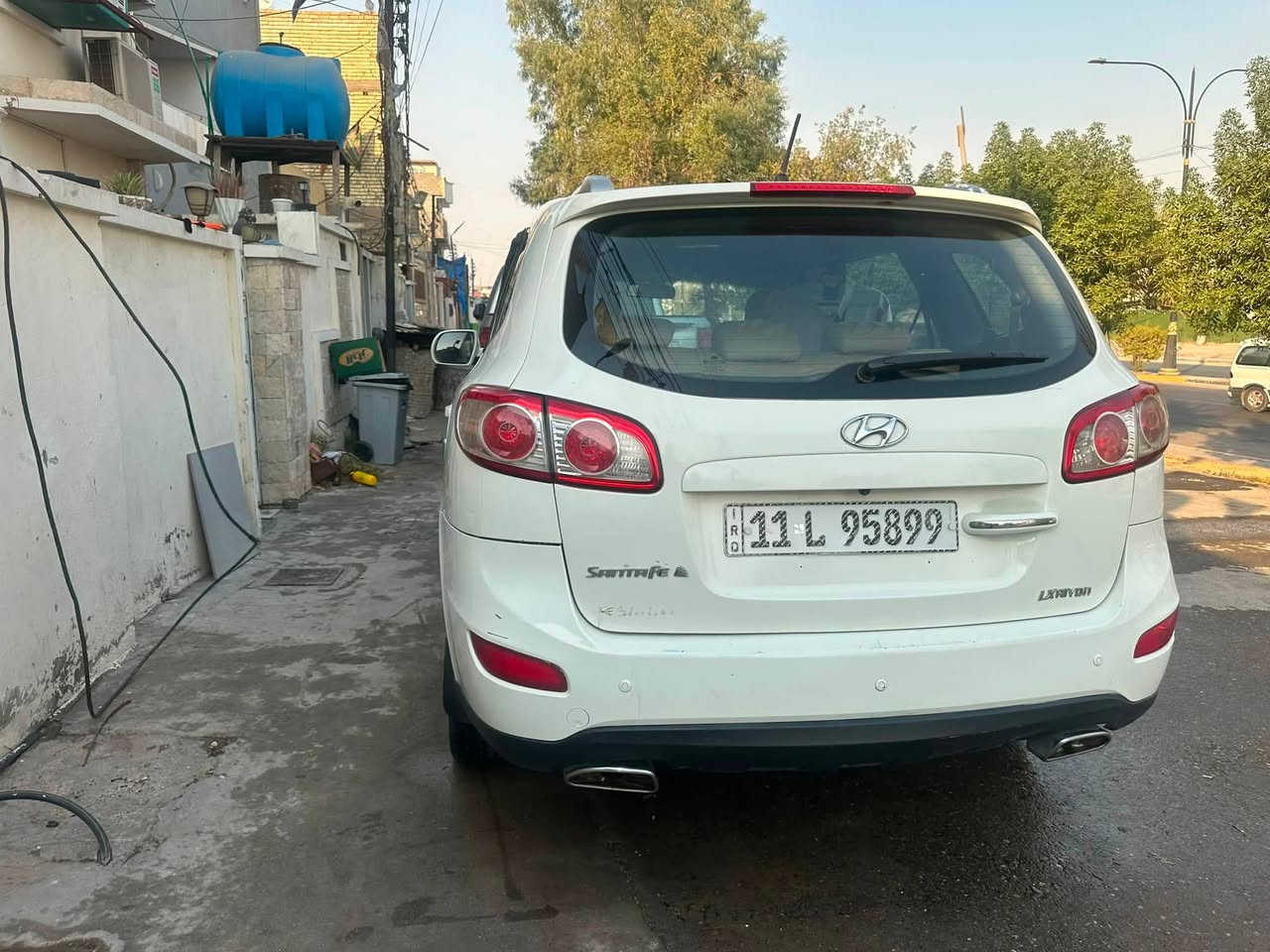 السلام عليكم 
سنتافيا موديل ٢٠١٢  رقم بغداد انكليزي محرك 4سلندر 2400 عدد الركاب 7  فتحة سقف بيها صبغ تقريباً عاام  السياره متوسطة النظافه جاهزه سعرها٨٧ ورقه وبيها مجال عنواني بغداد الكاظميه ***********
