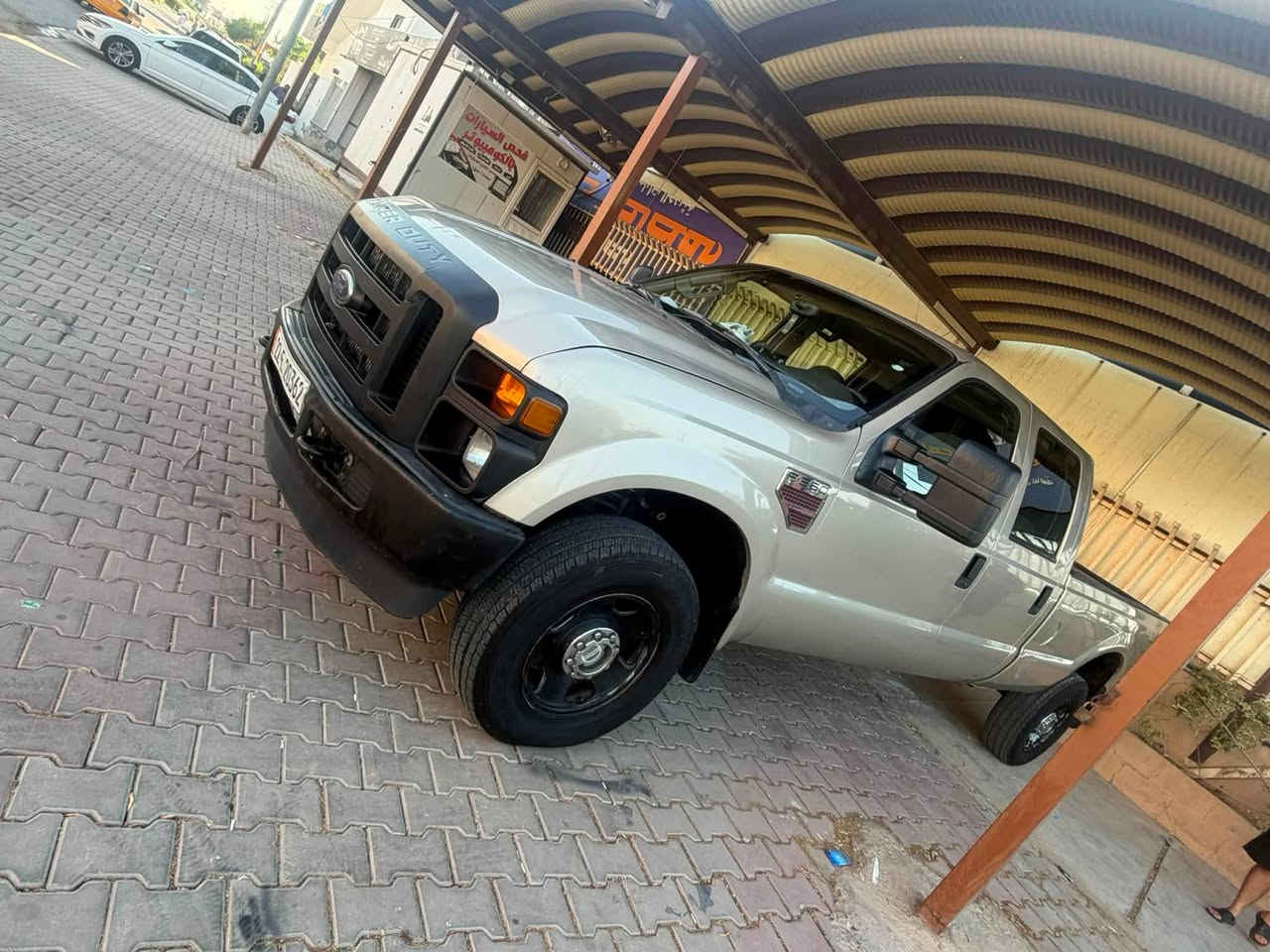 سلام عليكم فورد أف350كاز سياره جاهزه عل اخير كير محرك جديد تخم نوزل جديد تبريد جديد  صدر جديد ترايه  مال زيرو سياره مكفوله من الصبغ بيه كم رصعه بل بدي رقم وسنويه جديد حصه كاز بيه بكركوك مكاني كركوك السعر 100 ورقه يعني شده الشراي يتصلح***********
