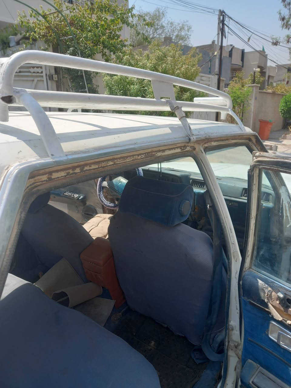سوبر ٨٣ باسمي سنويه جديده محرك وكير زينات السعر ٢٠ العنوان بغداد البلديات ***********رقم انبار دولي
