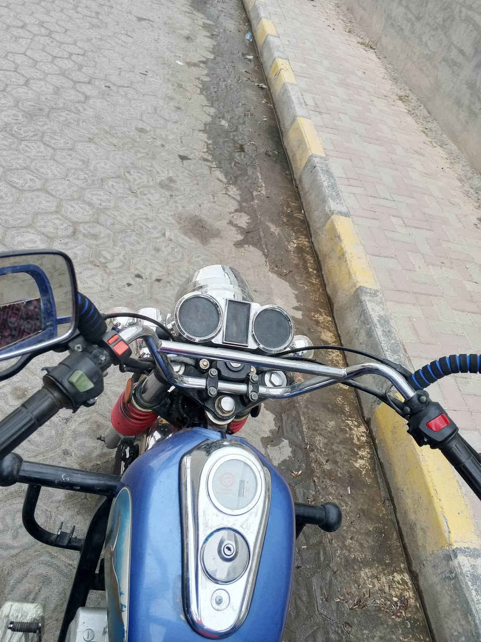 ستوته للبيع موديل 23 مكمركه باسم محمد مزهر العنوان الرمادي شارع 17 السعر مليونين 500
لاتصال ***********
