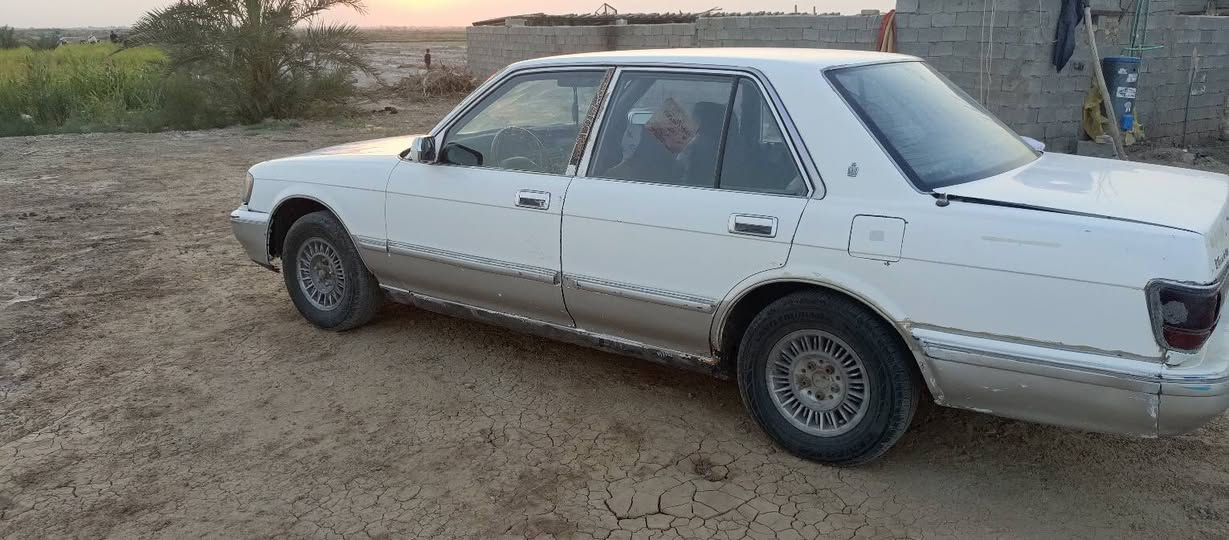 السلام عليكم سيارة سوبر سيدان موديل 90 البجم امبدل مال ارنب مكينه وكير خير من الله رقمها الماني سنويتها ساقطه صارلها سنه المكان ذي قار. قلعة سكر 
السعر 35$ وبيها مجال الرجاء الي مايشتري ليكسر بحلال الناس متعجبك عوفها ان شاء الله تحصل الافضل
للاتصال ***********
