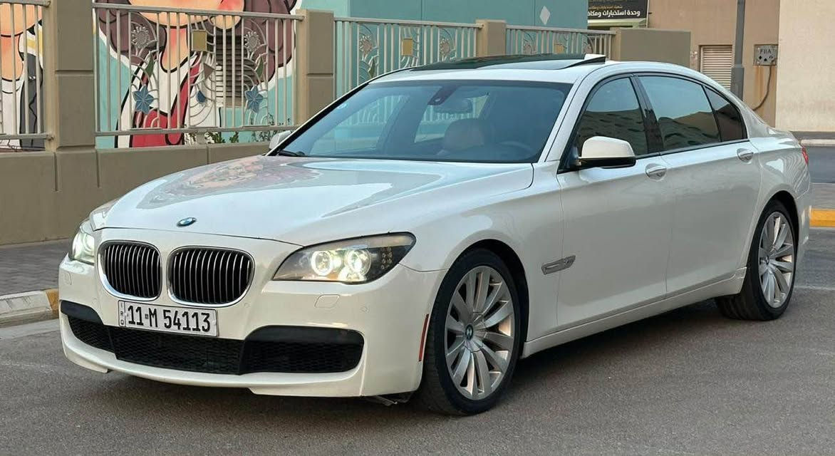 بي ام دبليو 750Li • باب طويل • محرك V8 ٥٠٠٠