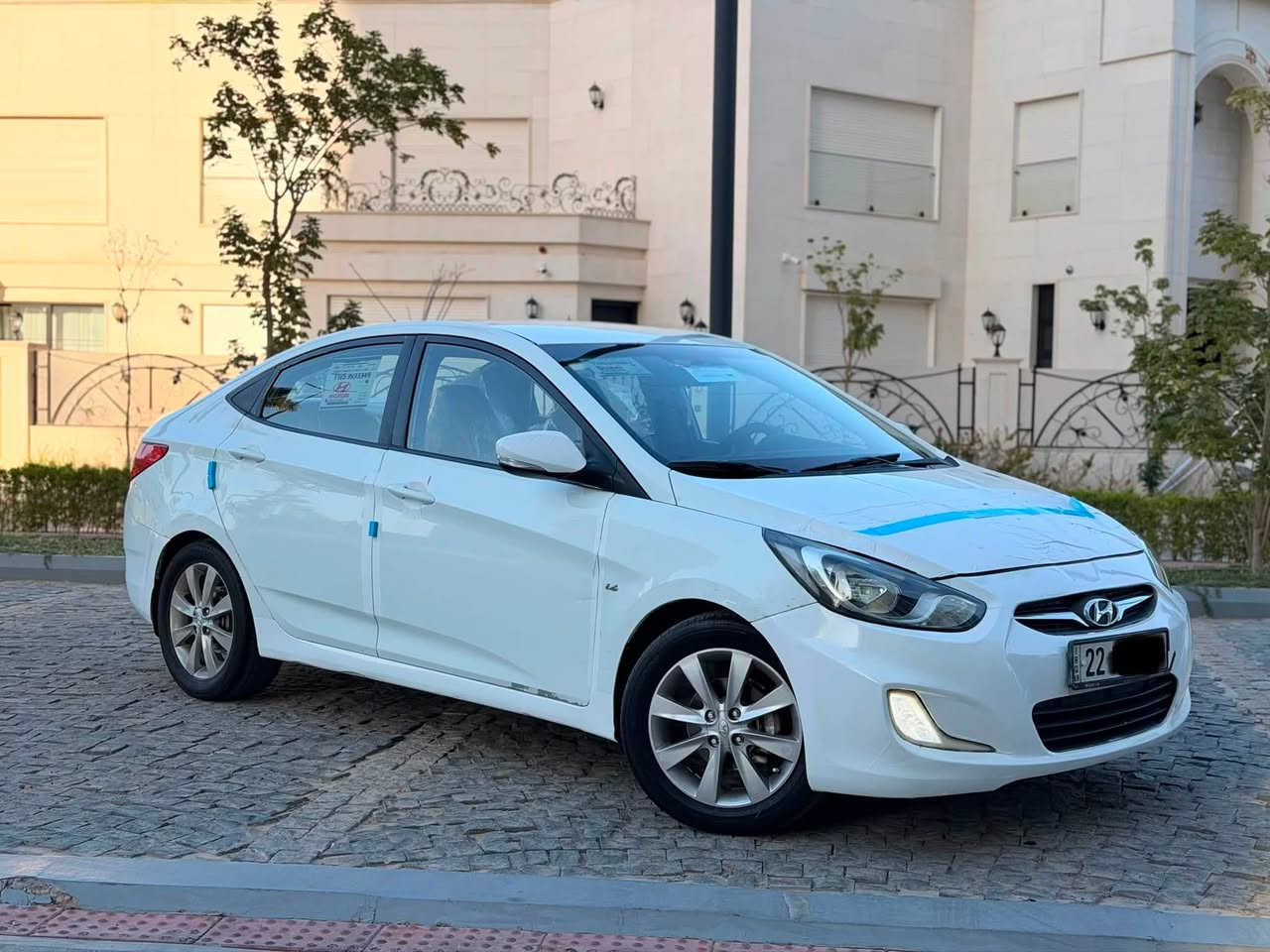 مساء الخير احبتي اكسنت2012خليجيه 
مكينه 1600 المرغوبه 
تحكمات ستيرن ويل كب 
داخل لونين شاشه اندرويد 
عليها منظومة تبريد كامله جديده 
رقم اربيل الجديد تحويل او وكاله 
بيها جاملغ صبغ فقط قطعه وحده 
السعر 86ورقه المكان المنصور ***********
