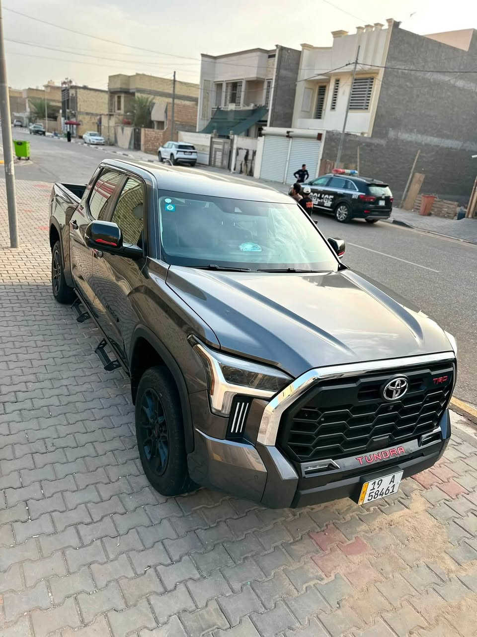 • نوع السيارة: تويوتا تندرا ليميتد
• الموديل: TRD  2024
• نظام الدفع: رباعي 4x4
• ماشيه  19 الف km
•بمحرك 6 سلندر سعة 3.4 لتر، تون تيربو يولد قوة تصل إلى 389 حصاناً.

💎ــسعر✅:: الــرد تلقائــي📮

مواصفات فول
كاميرات 360
كشنات تدفئة وتبريد
•ضرر
باب خلفي تعديل بارد
جملوغ امامي ربع بارد
البنيد مبدل اصلي وكاله ومصبوغ 
ايرباك سليم
رقم كربلاء

•ملاحضه
كلشي شارحلك بل منشور

رقم التواصل 📞***********
***********
