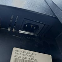 شاشة ASUS • اصلية • نضيفة