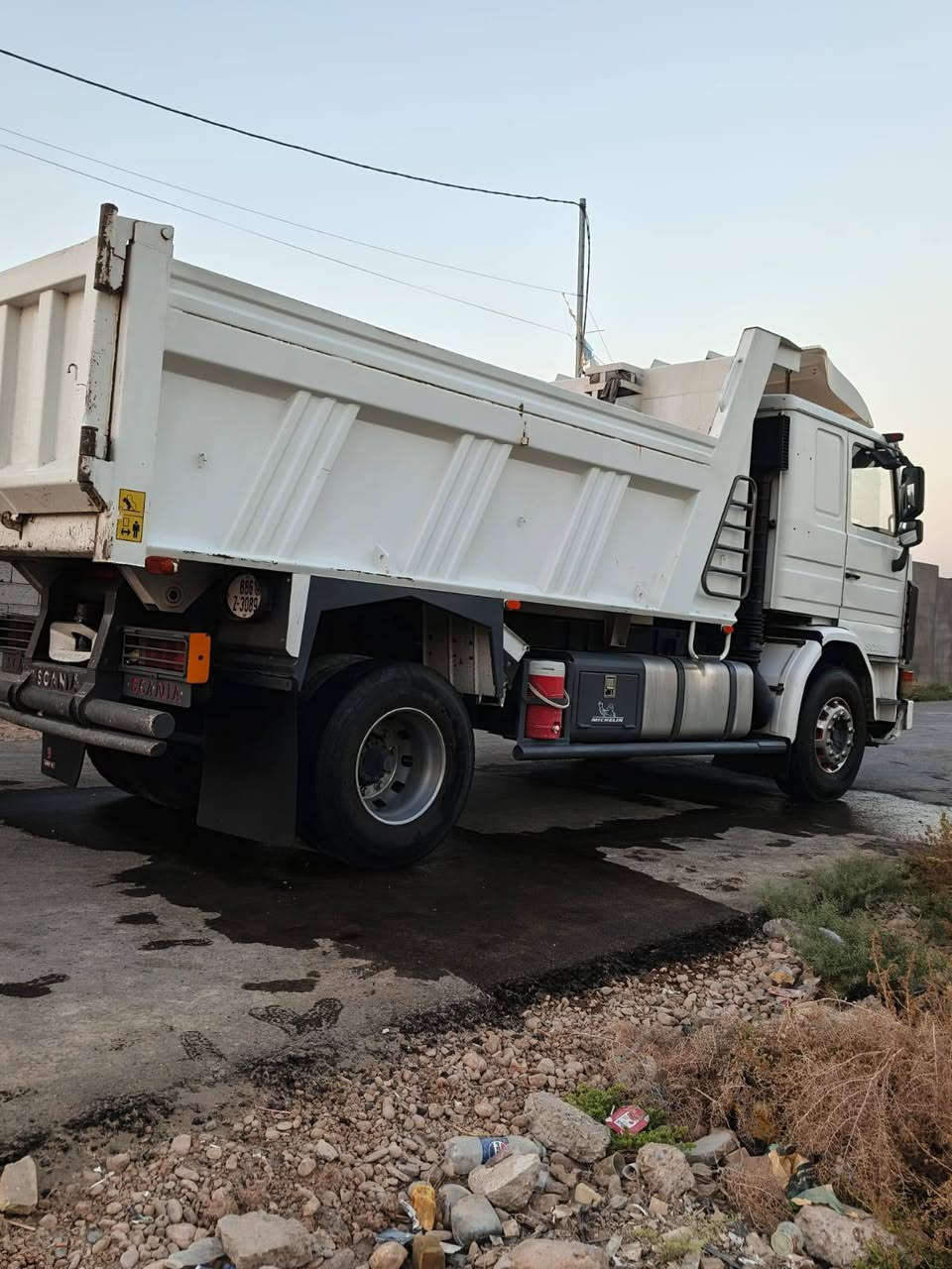 سلام عليكم سكانيا للبيع موديل 96
رقم بغداد نكليزي بسمي ضال علا ستلام اللوحات مكينة 88
سوده بم كهربائي كير 3,_3حدادت صباح جاهزه من كلشي مكان سياره بغداد رقم الهاتف ***********
