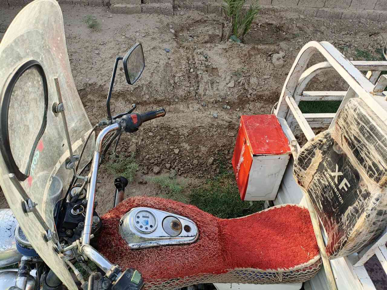 سلام عليكم ستوتة للبيع نضيفة وكاملة من كلشي مكاني ديالى السعر 1350وبي مجال للاتصال ***********
