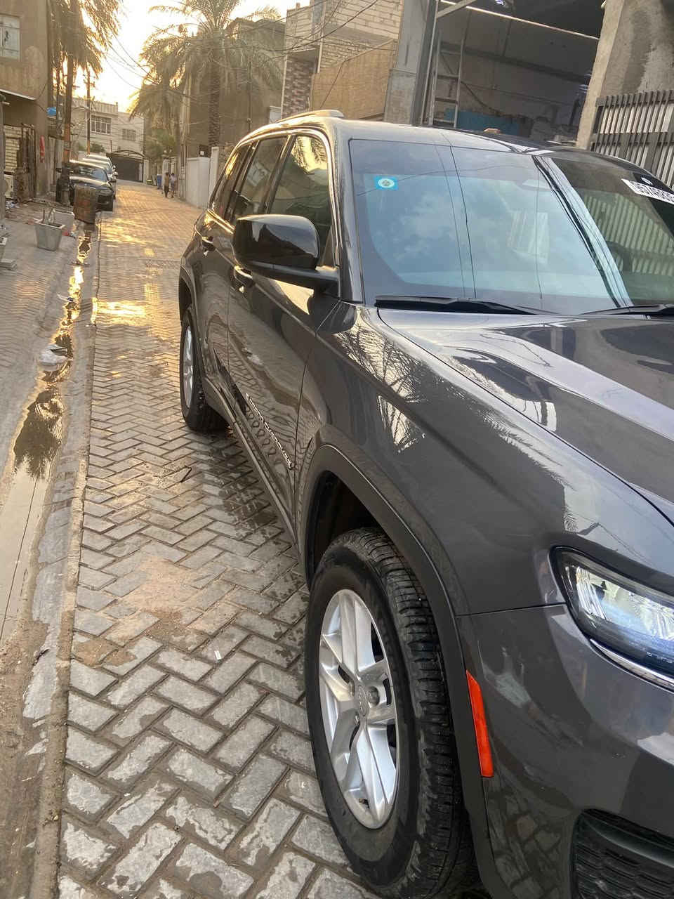 🚘 JEEP LAREDO 2025 🇺🇸
جيب لاريدو موديل 2025 وارد أمريكي
🔹 السيارة قبق الصندوق فقط
🔹 بدون دواخل
🔹 بدون إيرباغ، والكل سليم
🔹 السيارة كلها كبس
🔹 رقم بغداد (شهداء)

✨ المواصفات:
• فول بصمة
• فتحة سقف
• شاشة كبيرة
• كاميرا خلفية
‏• Apple CarPlay
• تحديد مسار
• مانع انزلاق
• مثبت سرعة
• كير ماوس
‏• Drive Modes
• ومواصفات أخرى

📸 صور الحادث متوفرة على الخاص

💰 السعر: 31,000$

📍 العنوان: بغداد الجديدة
📞 : ***********
💬 متوفر خاص  واتساب واتصال

نص مكتوب في الصور:
- 95746835