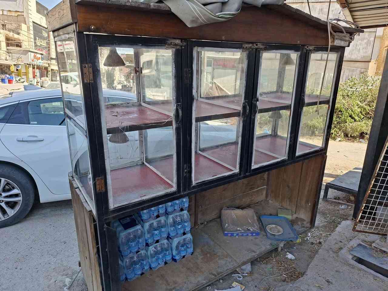 السلام عليكم
عربانة جبس حديد مغلف خشب كهربائيات شغالة كلوبات حرارية يحتاجلها فقط صبغ وتبديل جامتين للاستفسار الاتصال على الرقم *********** او رسالة على الواتساب السعر ٣٠٠ الف العنوان بغداد _ سبع ابكار
