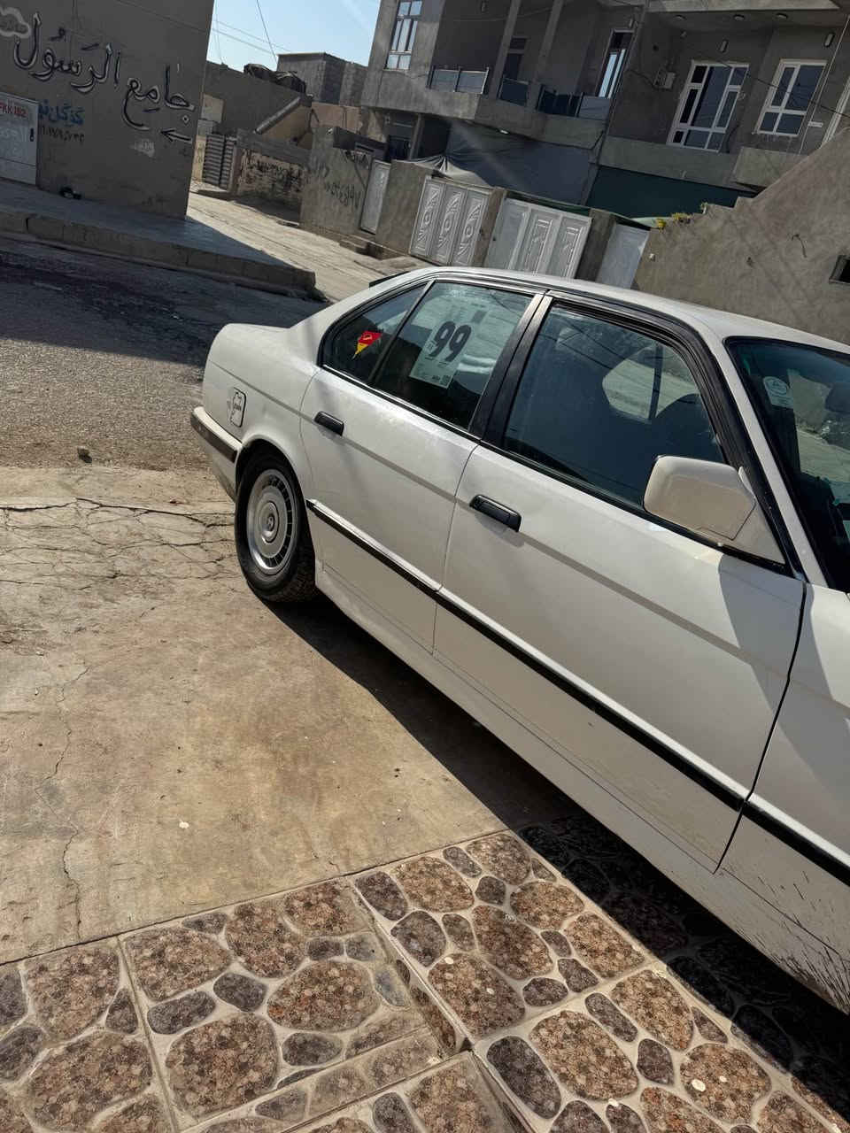 بي ام 525 مكينة فل جديد الكير عادي شرط الكير ومكينة سيارة بلادية بدون ضرر رقم كركوك شرط تحويل 
دواخل جلد بلاد 
موديل 89 محدث
لايت حلقة + زينون 
صدر امامي و خلفي جديد كامل 
ستيرن باور +abs
جامات كهربائي
بلاد تبريد بس بي نقص
سيارة جاهزه من دعامية لدعامية سعر 38 للاستفسار اكثر خابر ع رقم مكان سيارة كركوك *********** كركوك, العراق

