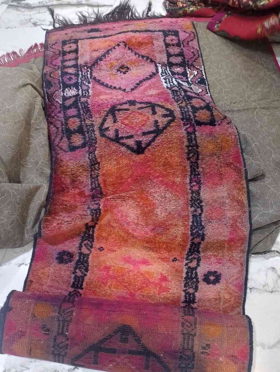 سجاد • بدون تفاصيل
