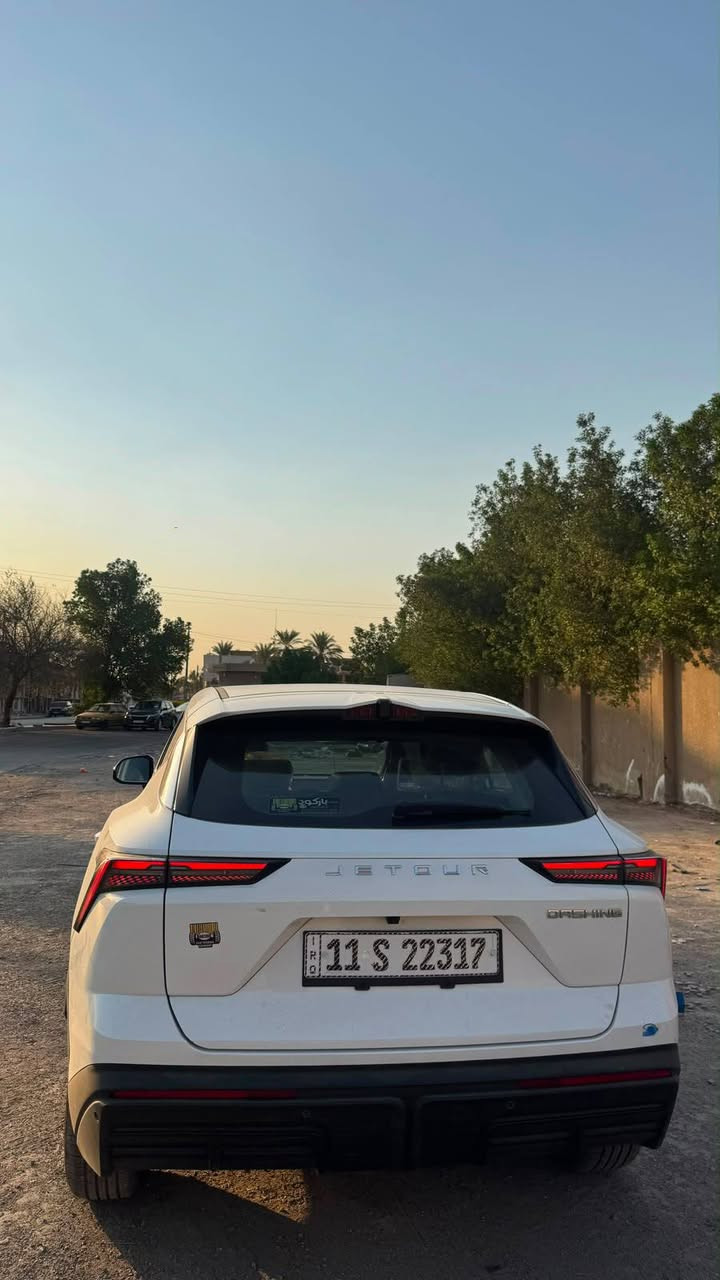 سلام عليكم جيتور داشنك2026 جديده كفاله زيرو ماشيه 7 الاف سياره بلباكيت وعلا وضع الشركه كير مكينه صدر تبريد علا وضع الشركه رقم بغداد باسمي تحويل مباشر السعر 24 و500 الف وبيه مجال العنوان بغداد العطيفيه رقم الهاتف ***********
