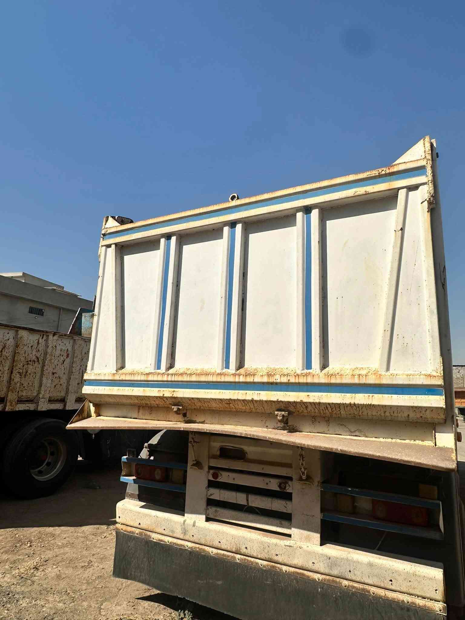 بحاره دار قصاب درجه أولى جاهزه طخم تاير  ثلاث دنانير دنكير جوبلس 22مكعب متواجده في الموصل السعر 100 وبها محال 
***********
